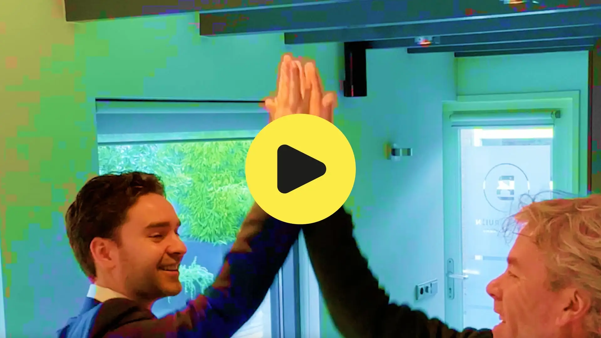 Video contact pagina Rob de Bruijn merkstrategie & creatie - Concurrentie verdwijnt, waar jouw Typiciteit verschijnt